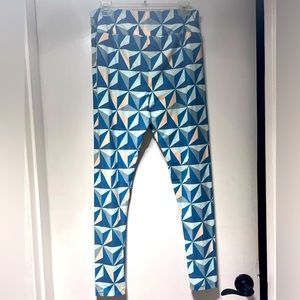 Super soft Disney inspired Epcot yoga pants